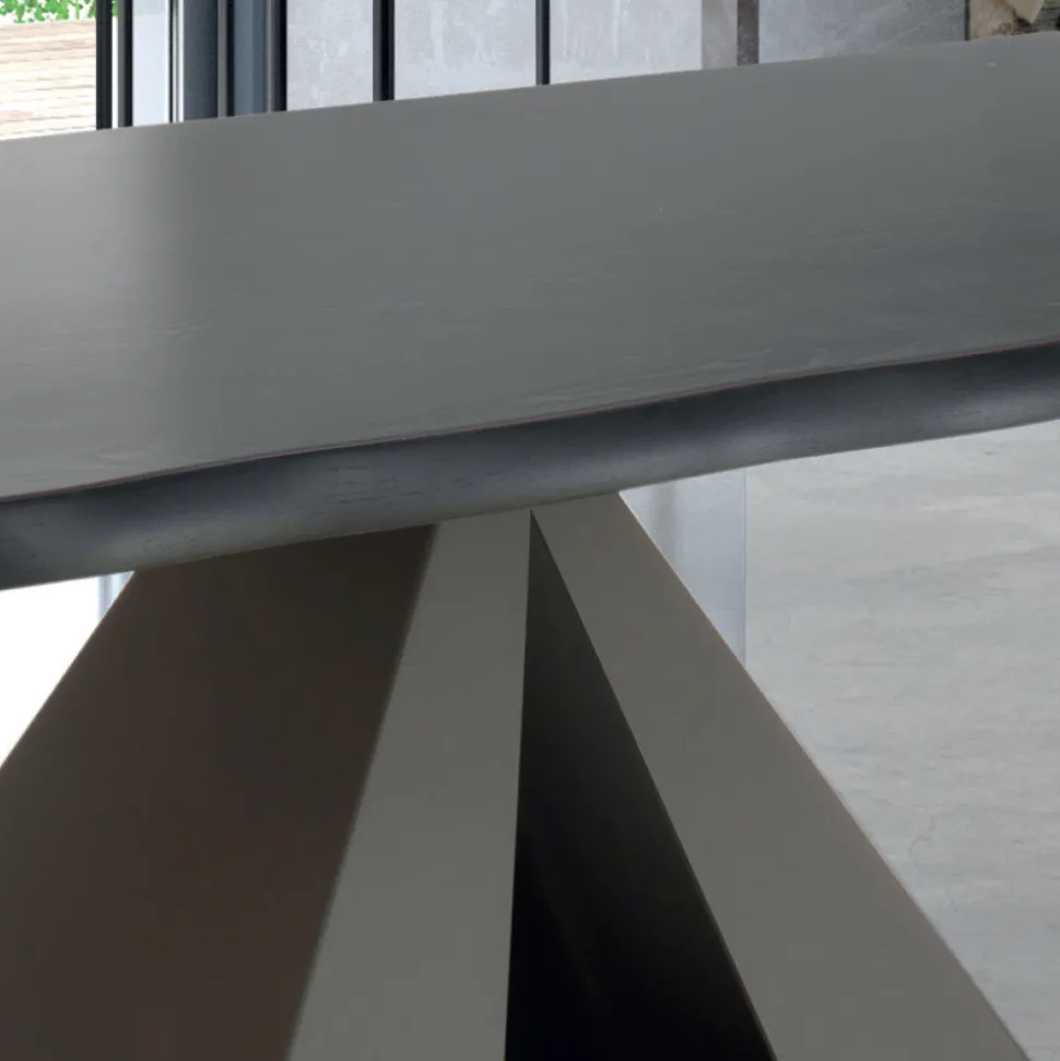 Tavolo di Design in Legno Impiallacciato e Acciaio Made in Italy – Dalmata
