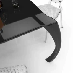 Tavolo di design moderno da pranzo prodotto in Italia, Milzano