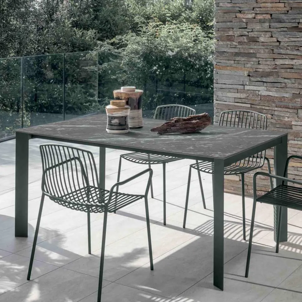 Tavolo Fisso da Esterno in Hpl Alicante e Base in Metallo Made in Italy - Carl