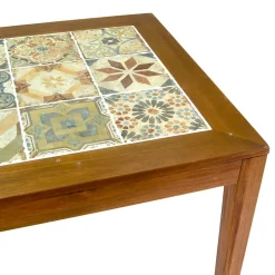 Tavolo Quadrato Realizzato in Legno di Acacia e Piano in Ceramica - Tecnica