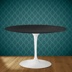 Tavolo Tulip Eero Saarinen H 74 in Ceramica Domoos Made in Italy - Scarlet