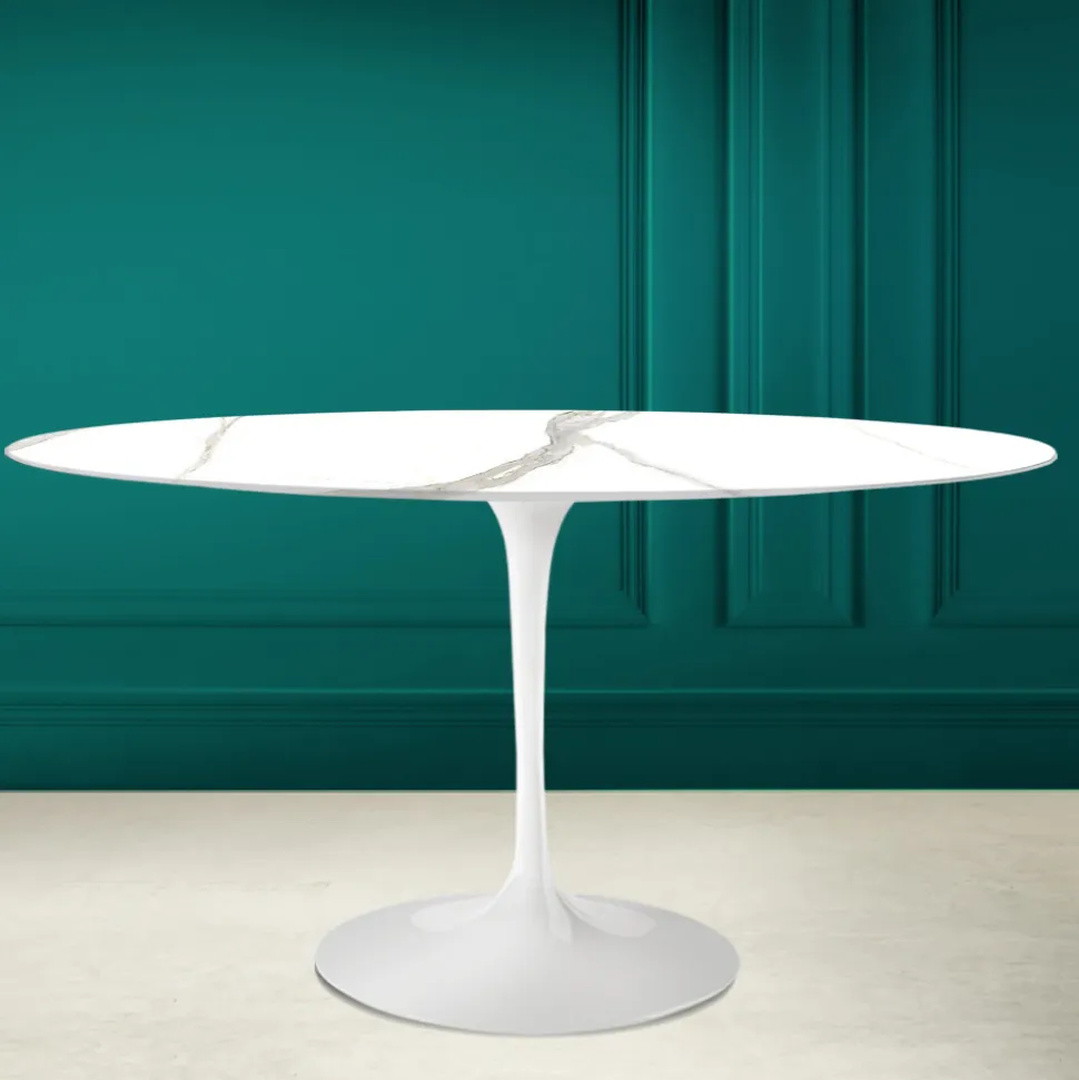 Tavolo Tulip Eero Saarinen H 74 Ovale in Ceramica Calacatta Michelangelo - Scarlet