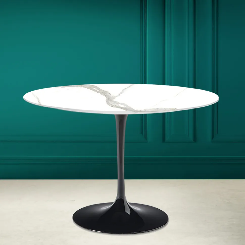 Tavolo Tulip Saarinen H 73 Rotondo in Ceramica Calacatta Michelangelo - Scarlet
