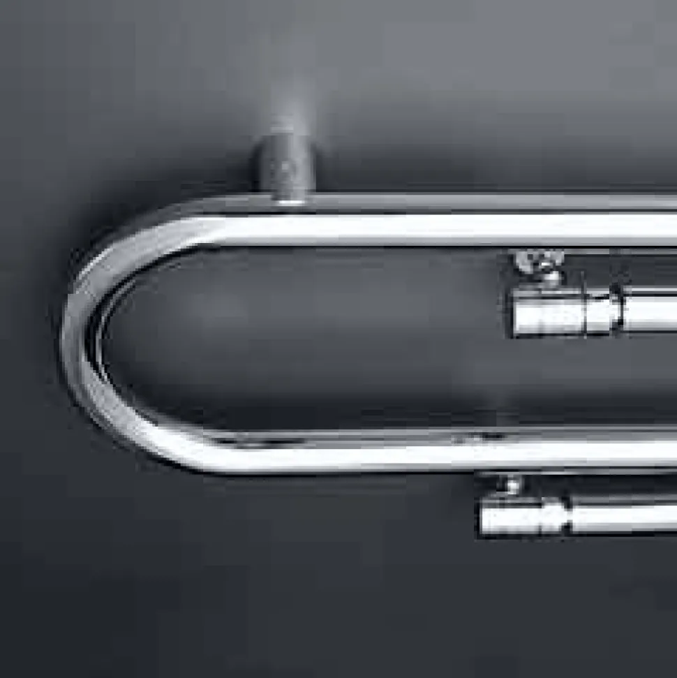 Termoarredo design Graffe idraulico con finitura cromata by Scirocco H