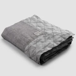 Tovaglia in Lino Antracite e Bordo con Decoro Geometrico, Artigianale - Dippel