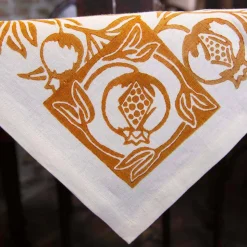 Tovaglia in Lino d’Alto Artigianato con Disegno Stampato a Mano d’Arte Italiana