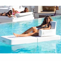 Trona poltrona galleggiante di design bianca made in Italy