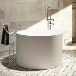 Vasca da bagno freestanding rotonda di design fatta in Italia Cremona