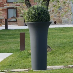 Vaso Fioriera da Giardino Rotondo in Polietilene Made in Italy - Tremont