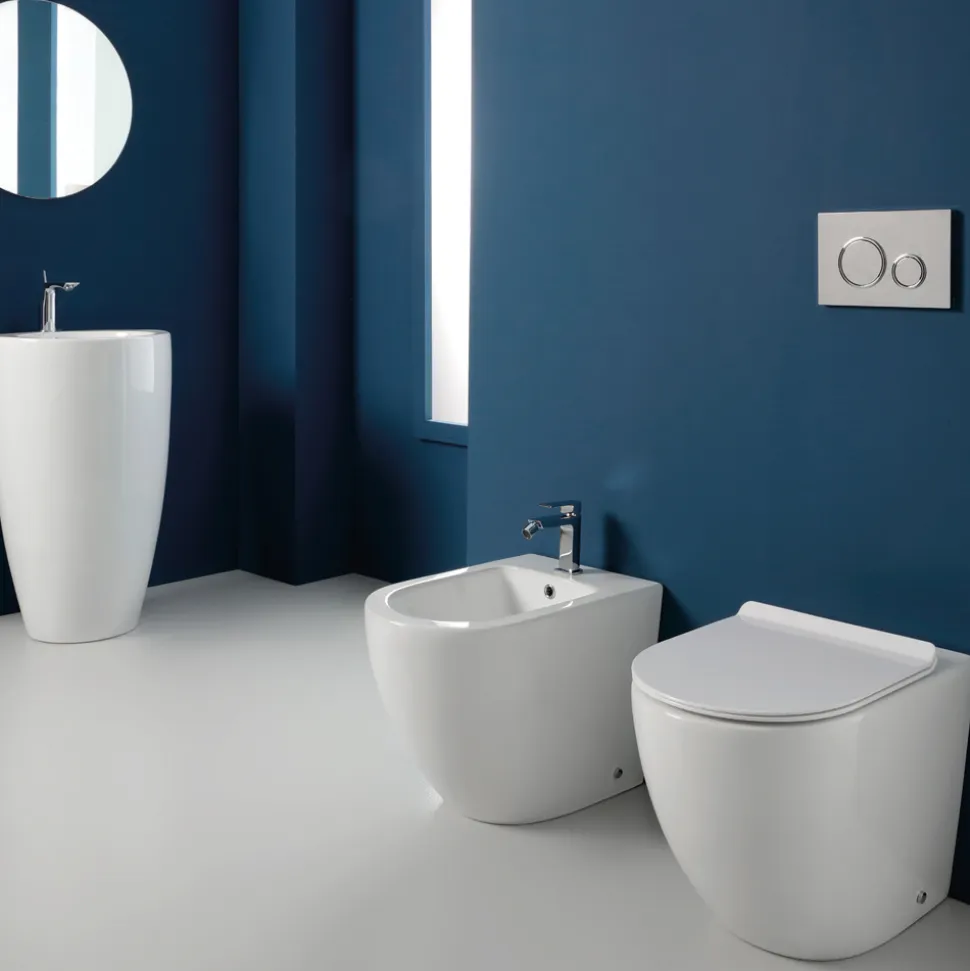 Vaso Wc a Terra Ciclonico con Sedile Soft Close in Ceramica Bianca - Aralia