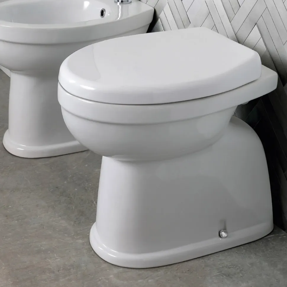 Vaso Wc a Terra in Ceramica con Sedile in Poliestere e Design Classico - Silice