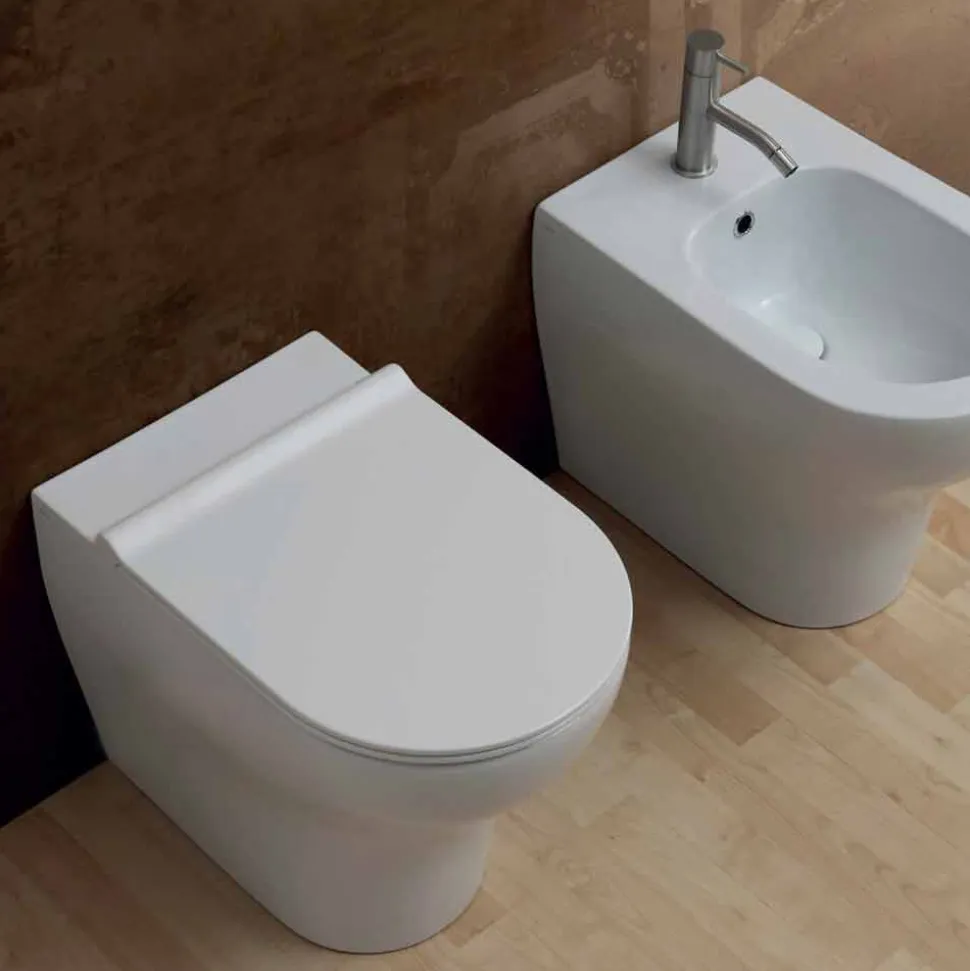 Vaso WC in ceramica bianca Star 54x35cm made in Italy, design moderno